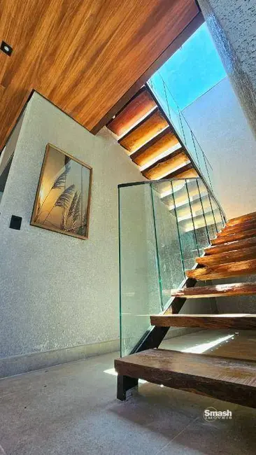 Foto 3 de Sobrado com 4 quartos à venda, 300m2 em Cézar de Souza, Mogi Das Cruzes - SP