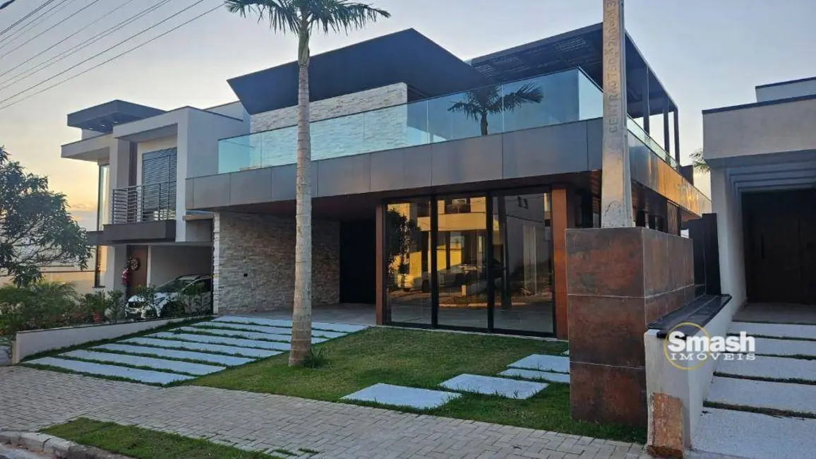 Foto 1 de Sobrado com 4 quartos à venda, 300m2 em Cézar de Souza, Mogi Das Cruzes - SP