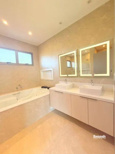 Sobrado com 4 quartos à venda, 315m2 em Portão, Aruja - SP - imagem 7 Foto 7 de Sobrado com 4 quartos à venda, 315m2 em Portão, Aruja - SP
