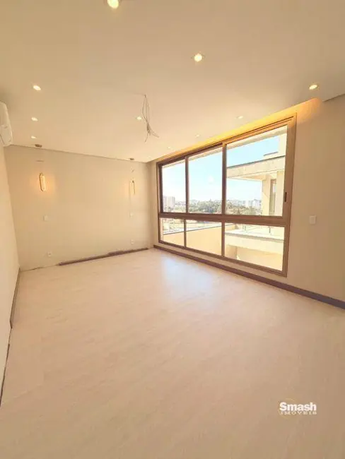 Sobrado com 4 quartos à venda, 315m2 em Portão, Aruja - SP - imagem 3 Foto 3 de Sobrado com 4 quartos à venda, 315m2 em Portão, Aruja - SP