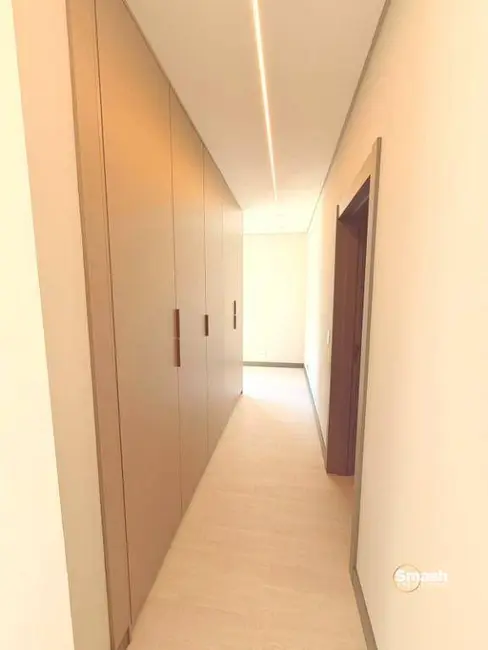 Sobrado com 4 quartos à venda, 315m2 em Portão, Aruja - SP - imagem 6 Foto 6 de Sobrado com 4 quartos à venda, 315m2 em Portão, Aruja - SP