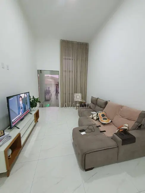 Casa com 3 quartos à venda, 316m2 em Brasilia - DF - imagem 5 Foto 5 de Casa com 3 quartos à venda, 316m2 em Brasilia - DF