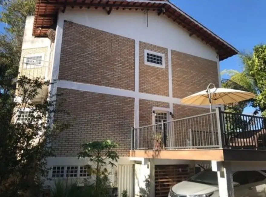 Foto 1 de Casa com 3 quartos à venda, 354m2 em Caldas Novas - GO