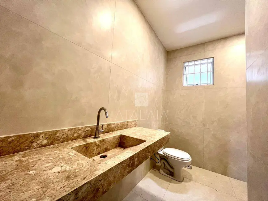 Casa com 4 quartos à venda, 580m2 em Brasilia - DF - imagem 8 Foto 8 de Casa com 4 quartos à venda, 580m2 em Brasilia - DF