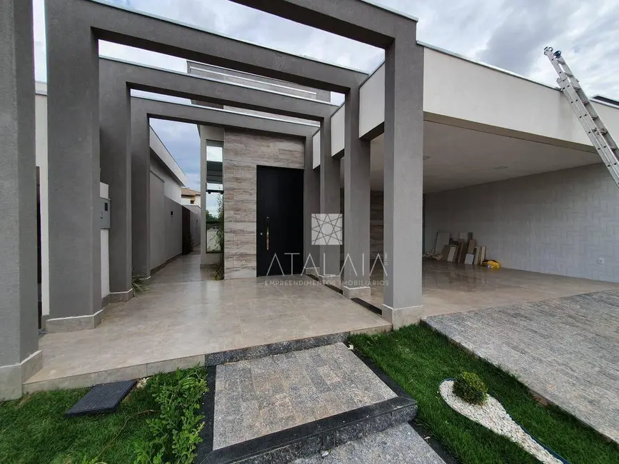 Casa com 4 quartos à venda, 330m2 em Brasilia - DF - imagem 3 Foto 3 de Casa com 4 quartos à venda, 330m2 em Brasilia - DF