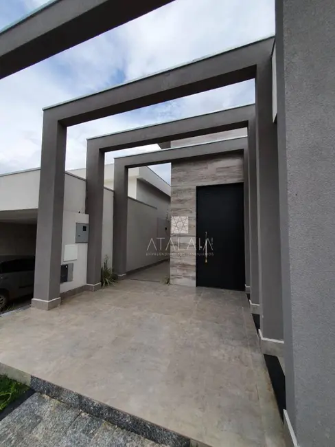 Casa com 4 quartos à venda, 330m2 em Brasilia - DF - imagem 4 Foto 4 de Casa com 4 quartos à venda, 330m2 em Brasilia - DF