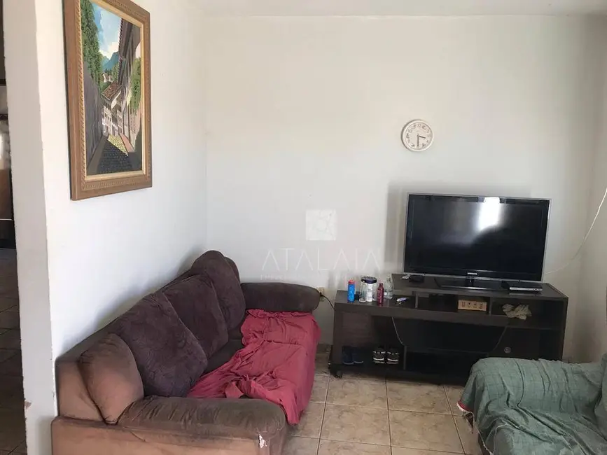 Casa com 4 quartos à venda, 200m2 em Brasilia - DF - imagem 4 Foto 4 de Casa com 4 quartos à venda, 200m2 em Brasilia - DF