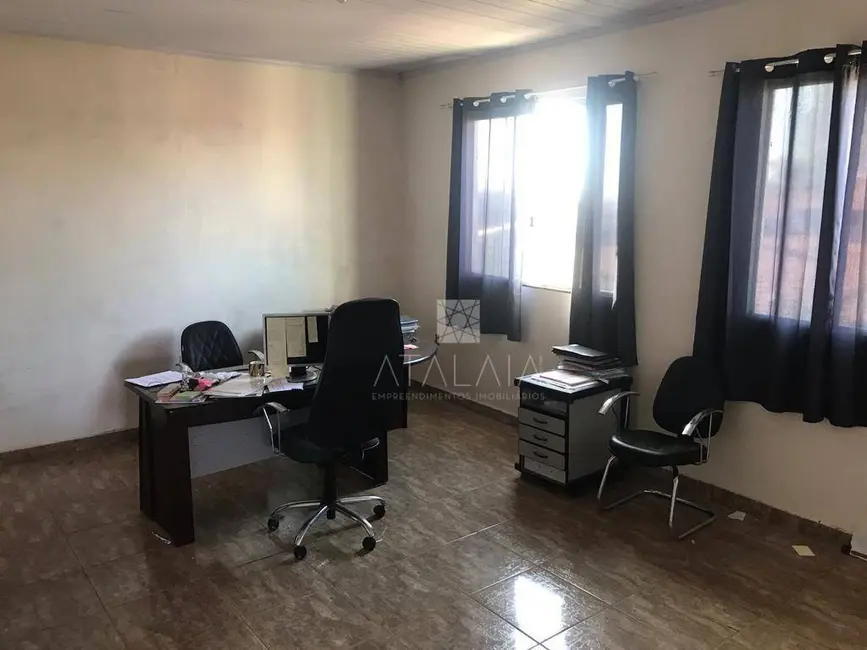 Casa com 4 quartos à venda, 200m2 em Brasilia - DF - imagem 5 Foto 5 de Casa com 4 quartos à venda, 200m2 em Brasilia - DF