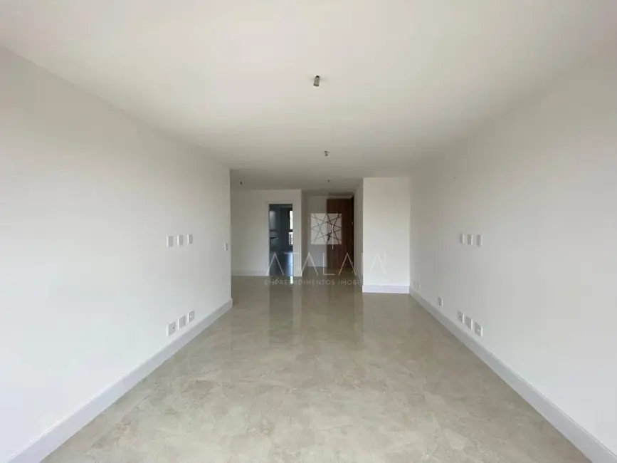 Cobertura com 3 quartos à venda, 304m2 em Brasilia - DF - imagem 7 Foto 7 de Cobertura com 3 quartos à venda, 304m2 em Brasilia - DF