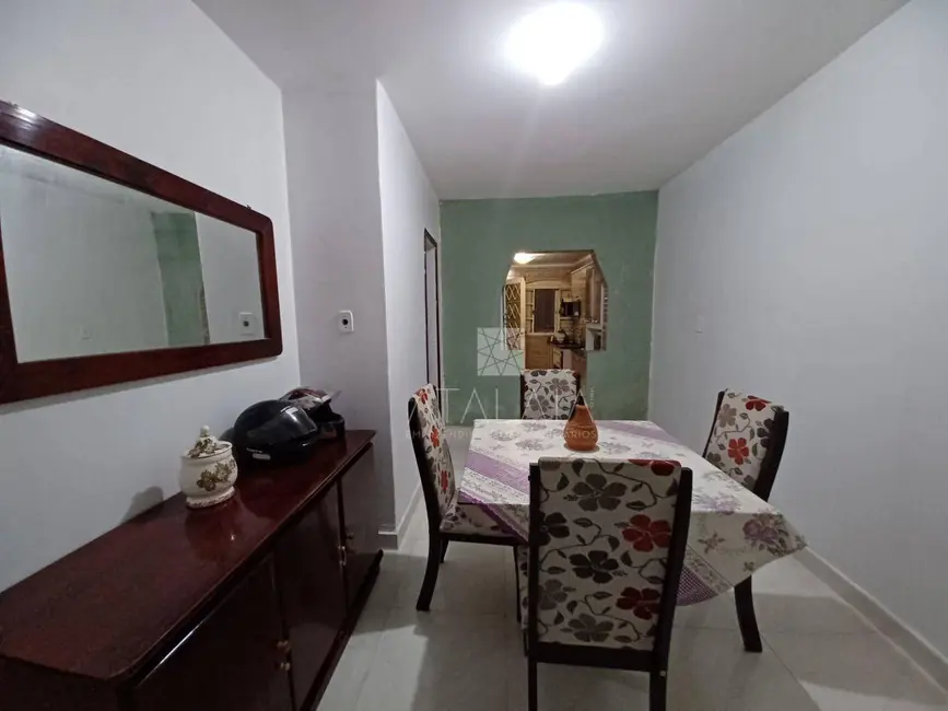 Casa com 2 quartos à venda, 108m2 em Taguatinga - DF - imagem 3 Foto 3 de Casa com 2 quartos à venda, 108m2 em Taguatinga - DF