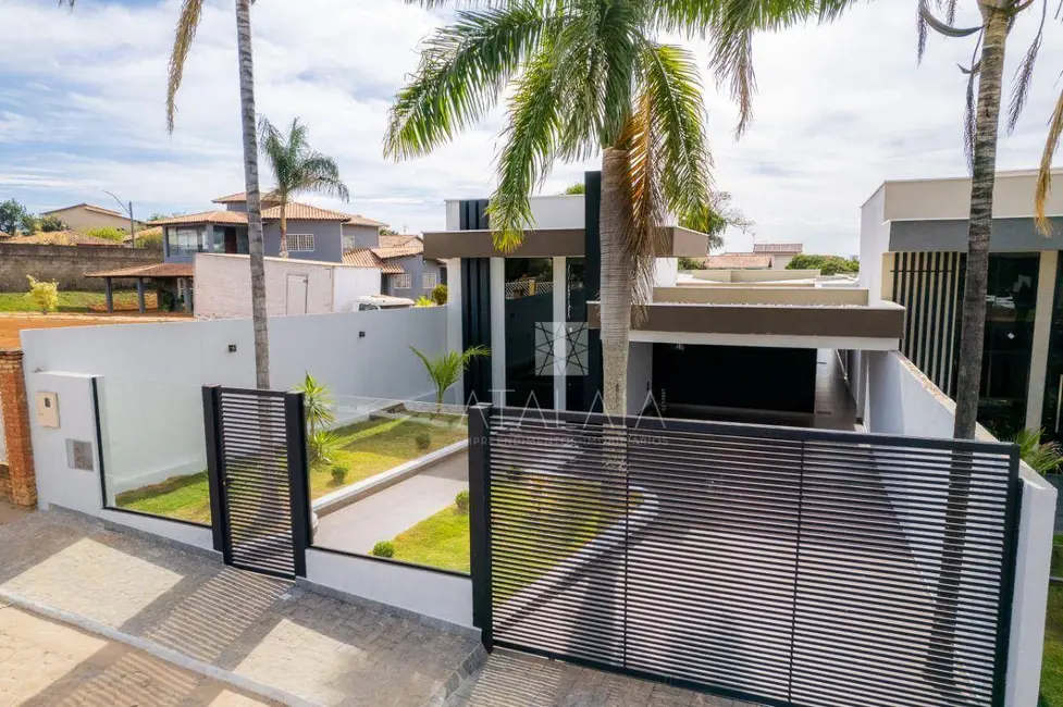 Casa com 4 quartos à venda, 580m2 em Brasilia - DF - imagem 3 Foto 3 de Casa com 4 quartos à venda, 580m2 em Brasilia - DF