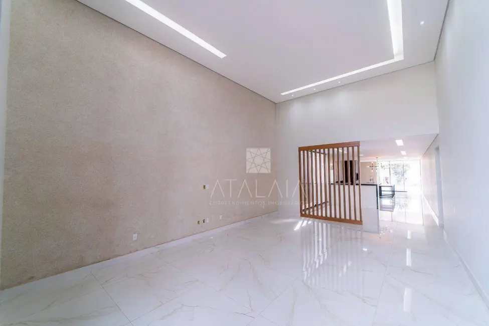 Casa com 4 quartos à venda, 580m2 em Brasilia - DF - imagem 6 Foto 6 de Casa com 4 quartos à venda, 580m2 em Brasilia - DF