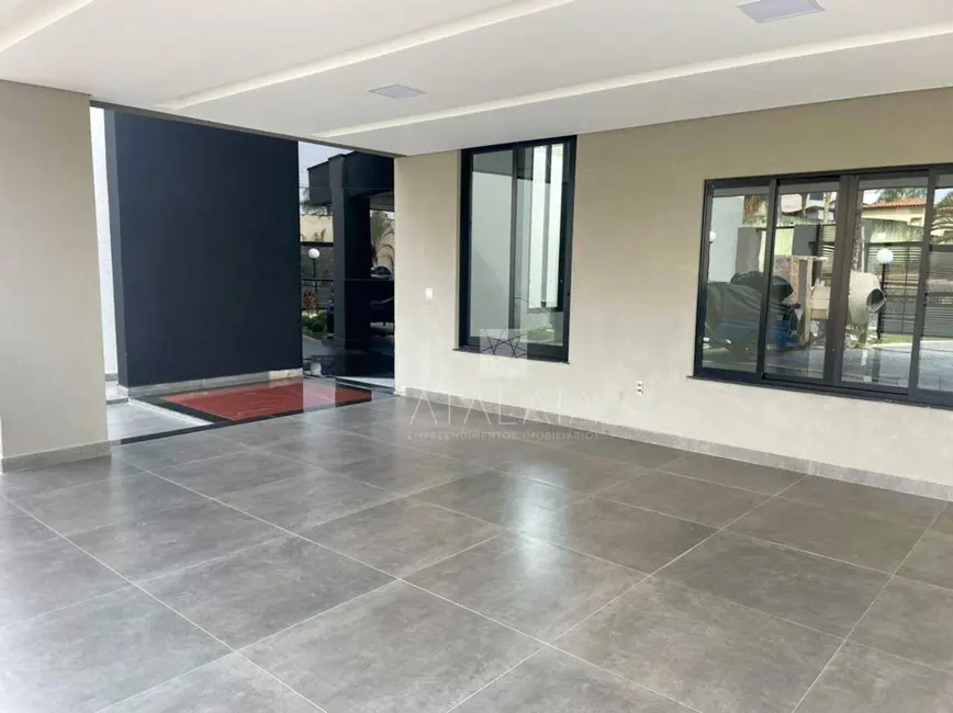 Foto 2 de Casa com 4 quartos à venda, 800m2 em Brasilia - DF