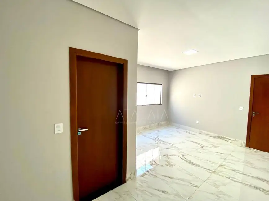 Foto 9 de Casa com 3 quartos à venda, 400m2 em Brasilia - DF