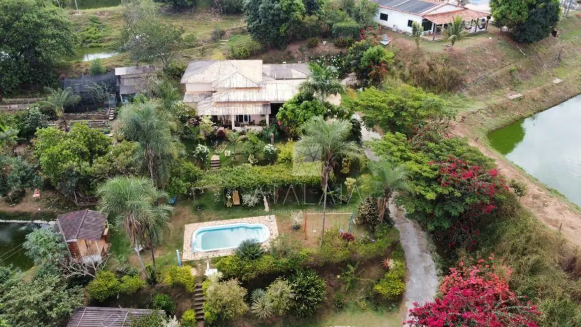 Foto 2 de Chácara com 3 quartos à venda, 7000m2 em Corumba De Goias - GO