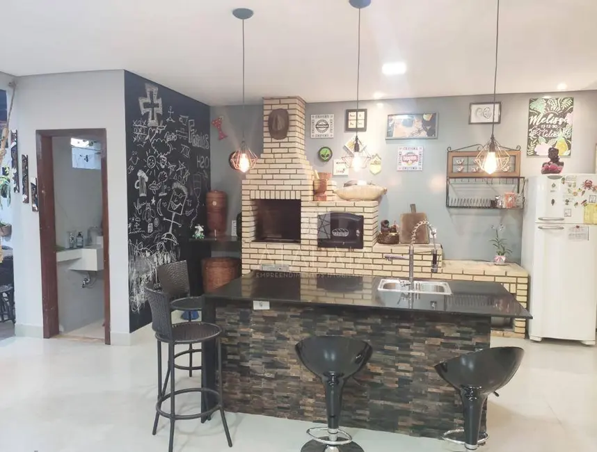 Foto 9 de Casa com 4 quartos à venda, 400m2 em Brasilia - DF