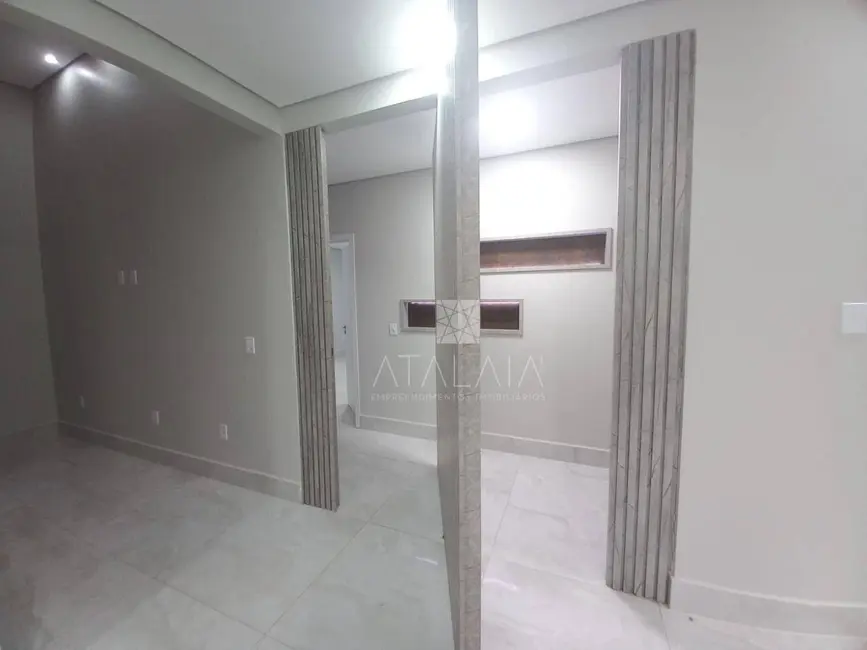 Casa com 3 quartos à venda, 300m2 em Brasilia - DF - imagem 7 Foto 7 de Casa com 3 quartos à venda, 300m2 em Brasilia - DF