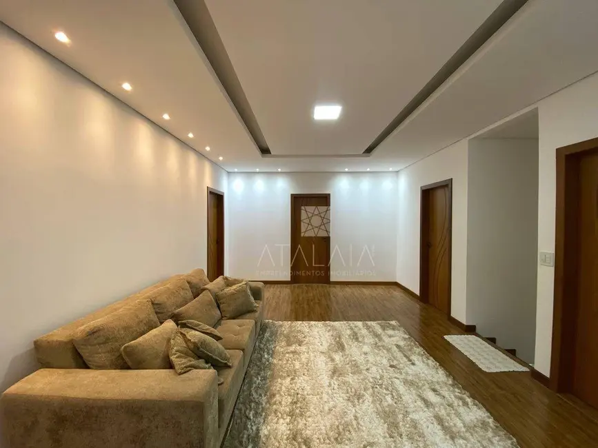 Casa com 4 quartos à venda, 2500m2 em Park Way, Brasilia - DF - imagem 7 Foto 7 de Casa com 4 quartos à venda, 2500m2 em Park Way, Brasilia - DF