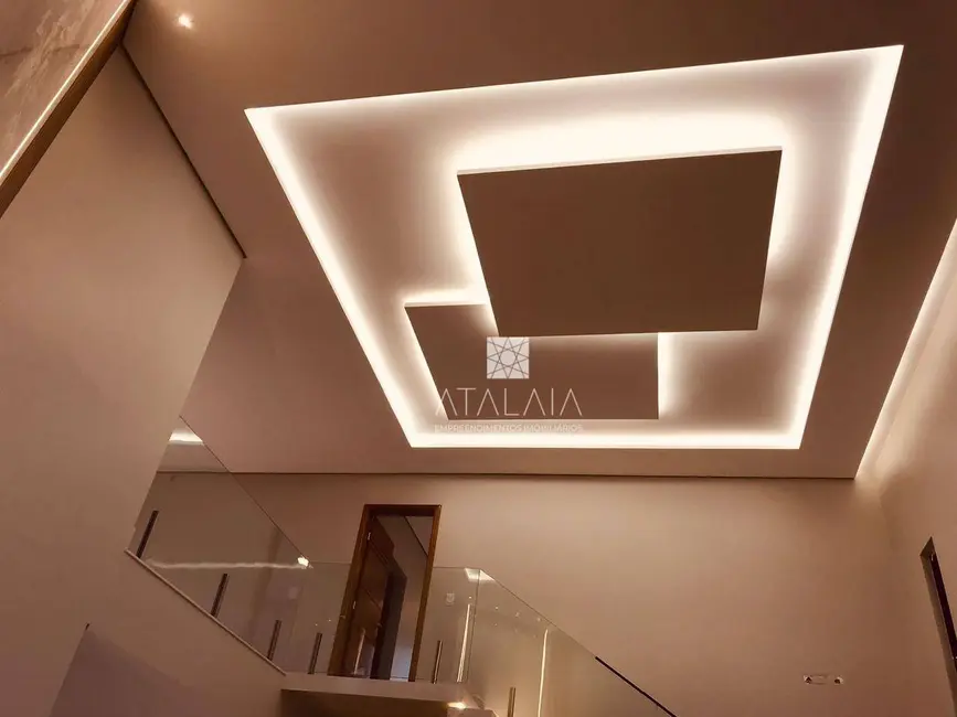 Foto 5 de Casa com 4 quartos à venda, 300m2 em Brasilia - DF