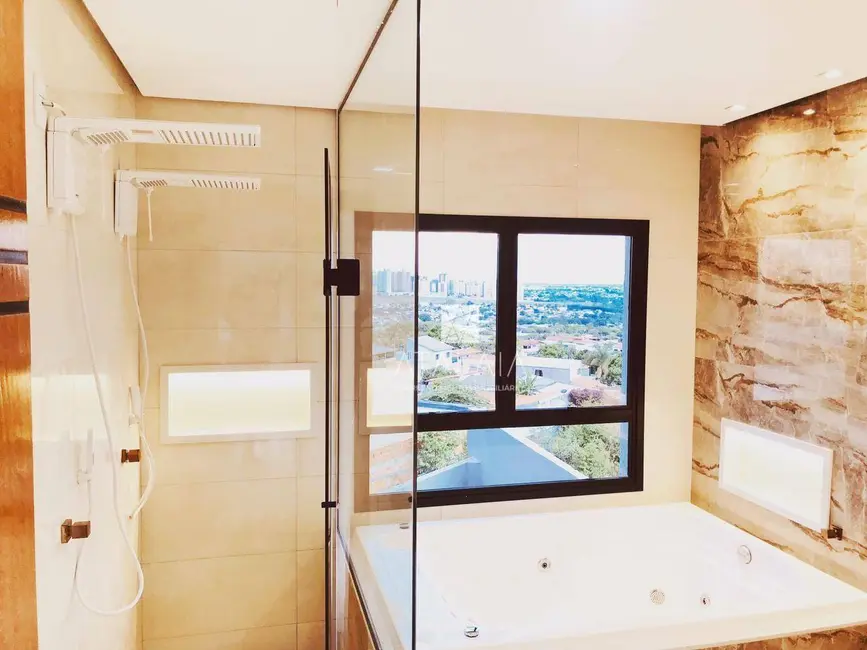 Foto 3 de Casa com 4 quartos à venda, 300m2 em Brasilia - DF