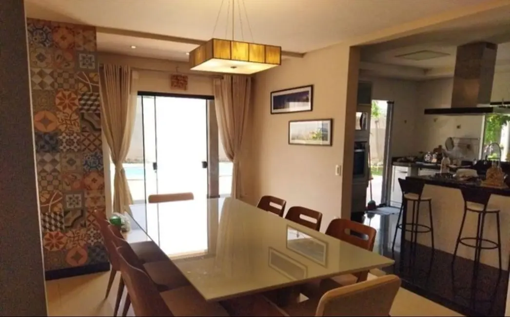 Casa com 7 quartos à venda, 805m2 em Brasilia - DF - imagem 5 Foto 5 de Casa com 7 quartos à venda, 805m2 em Brasilia - DF