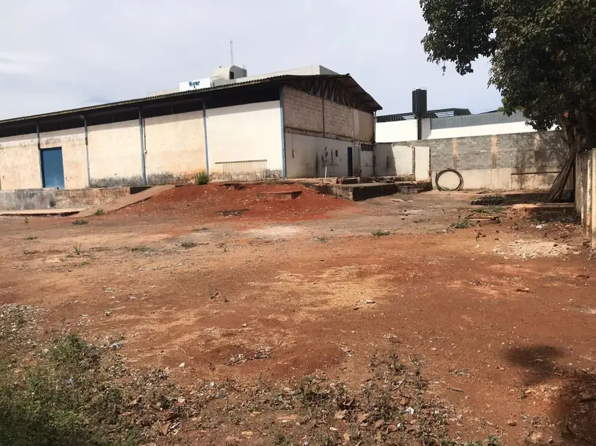 Foto 9 de Armazém / Galpão à venda, 2000m2 em Zona Industrial, Brasilia - DF