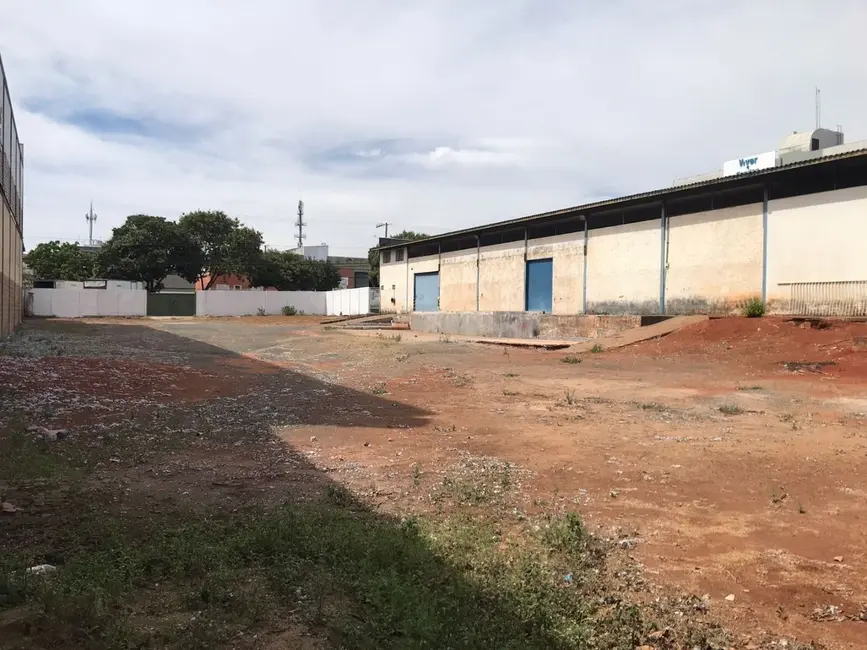 Foto 7 de Armazém / Galpão à venda, 2000m2 em Zona Industrial, Brasilia - DF