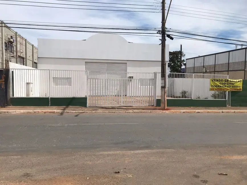 Foto 5 de Armazém / Galpão à venda, 2000m2 em Zona Industrial, Brasilia - DF