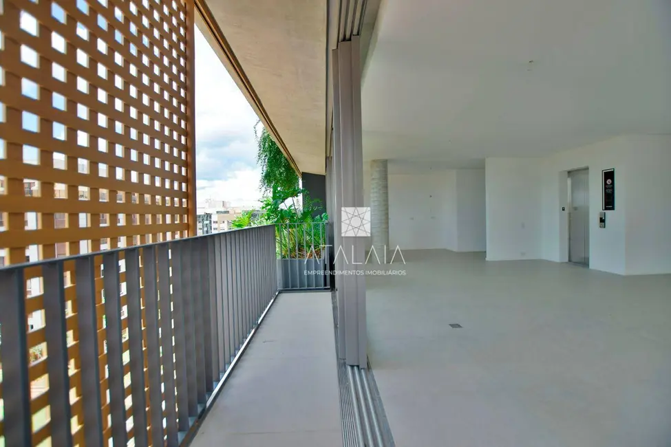 Foto 2 de Apartamento com 3 quartos à venda, 156m2 em Brasilia - DF