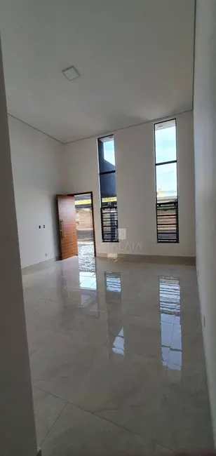 Foto 3 de Casa com 3 quartos à venda, 330m2 em Taguatinga - DF