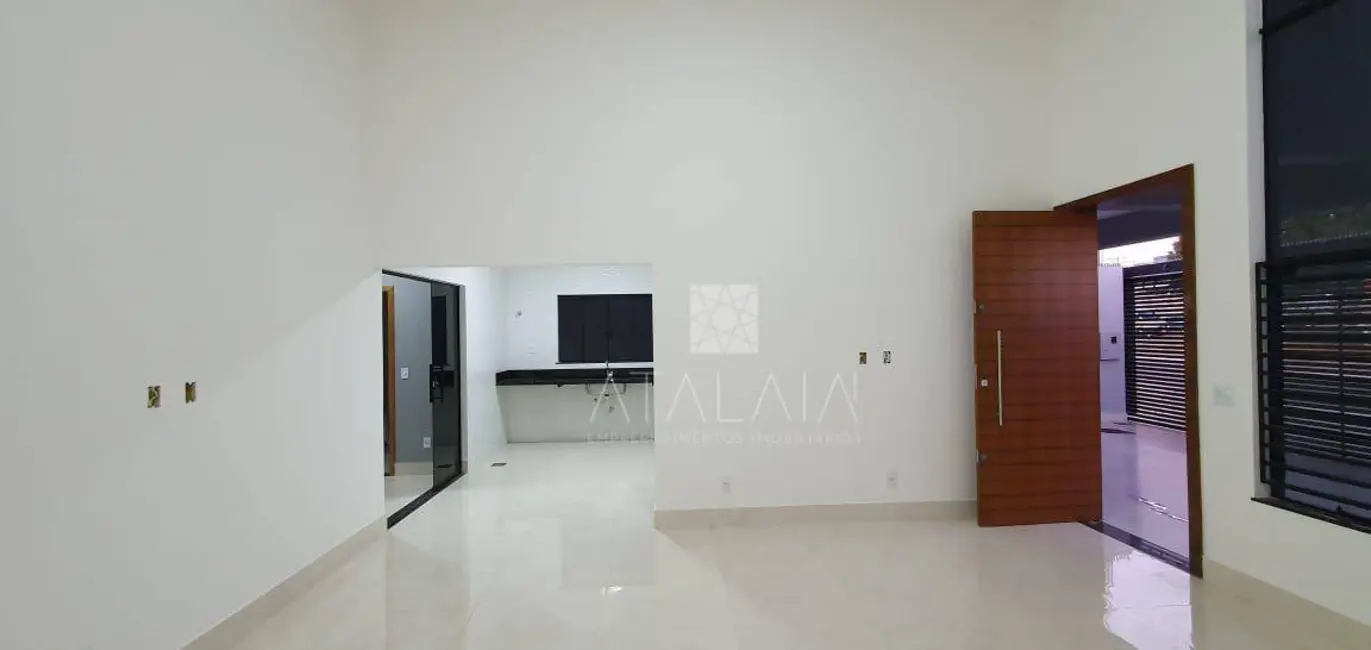 Foto 4 de Casa com 3 quartos à venda, 330m2 em Taguatinga - DF