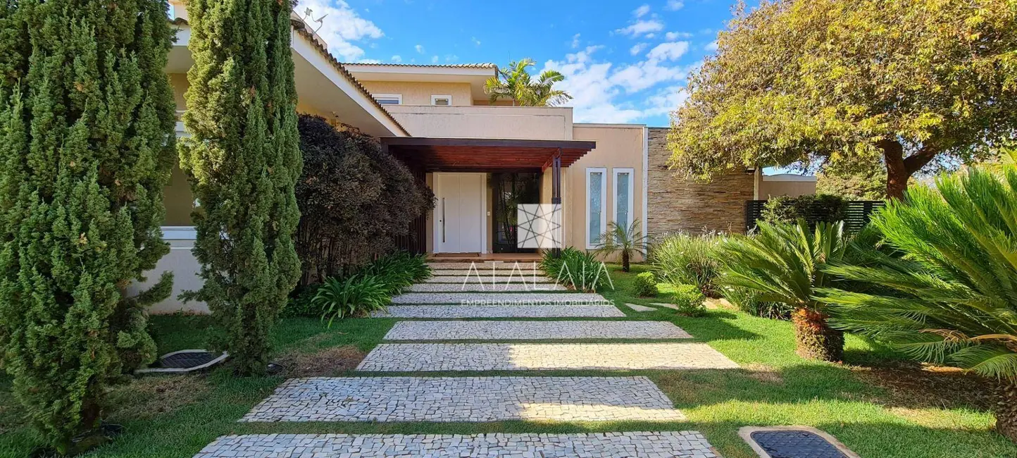 Foto 1 de Casa com 4 quartos à venda, 530m2 em Park Way, Brasilia - DF