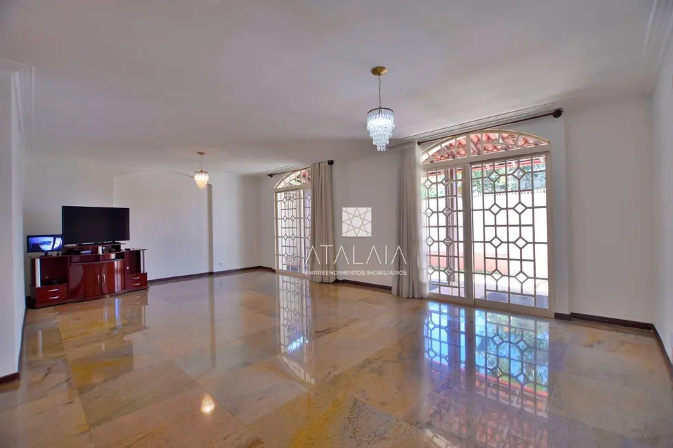 Foto 1 de Casa de Condomínio com 6 quartos à venda, 160m2 em Asa Sul, Brasilia - DF