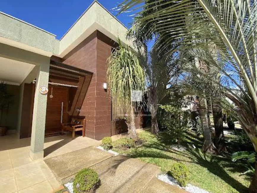 Foto 9 de Casa de Condomínio com 4 quartos à venda, 430m2 em Brasilia - DF