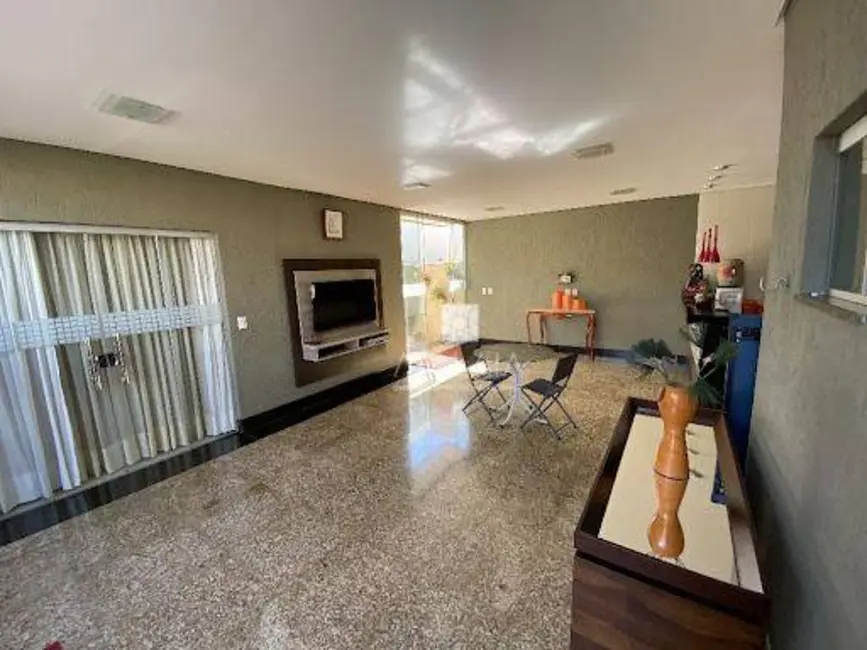 Foto 5 de Casa de Condomínio com 4 quartos à venda, 430m2 em Brasilia - DF