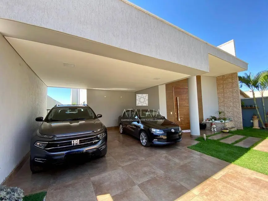 Casa com 3 quartos à venda, 400m2 em Setor Habitacional Vicente Pires, Brasilia - DF - imagem 3 Foto 3 de Casa com 3 quartos à venda, 400m2 em Setor Habitacional Vicente Pires, Brasilia - DF