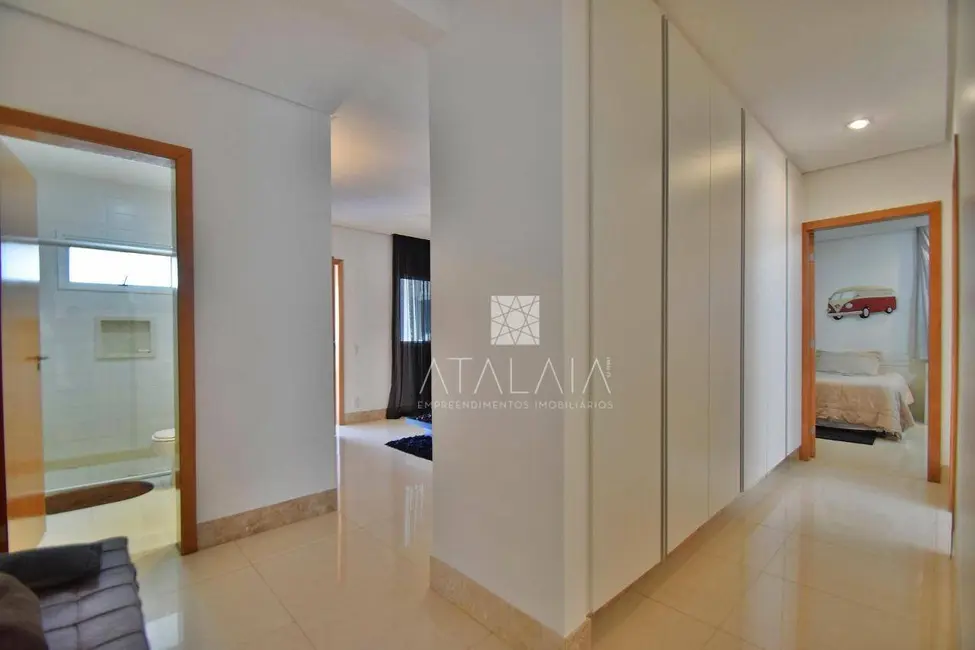 Casa de Condomínio com 6 quartos à venda, 1500m2 em Setor Habitacional Samambaia (Vicente Pires), Brasilia - DF - imagem 7 Foto 7 de Casa de Condomínio com 6 quartos à venda, 1500m2 em Setor Habitacional Samambaia (Vicente Pires), Brasilia - DF