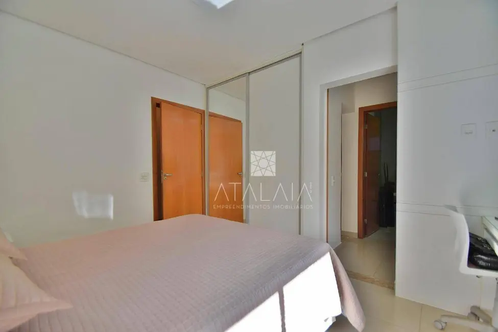 Casa de Condomínio com 6 quartos à venda, 1500m2 em Setor Habitacional Samambaia (Vicente Pires), Brasilia - DF - imagem 8 Foto 8 de Casa de Condomínio com 6 quartos à venda, 1500m2 em Setor Habitacional Samambaia (Vicente Pires), Brasilia - DF