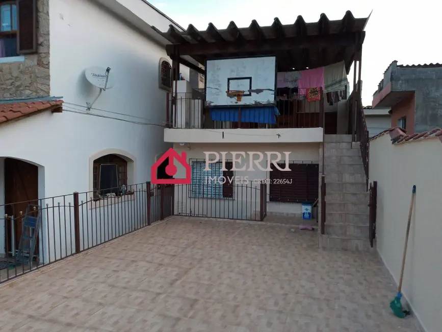 Sobrado com 3 quartos à venda, 195m2 em Jardim Jaraguá (São Domingos), São Paulo - SP - imagem 4 Foto 4 de Sobrado com 3 quartos à venda, 195m2 em Jardim Jaraguá (São Domingos), São Paulo - SP