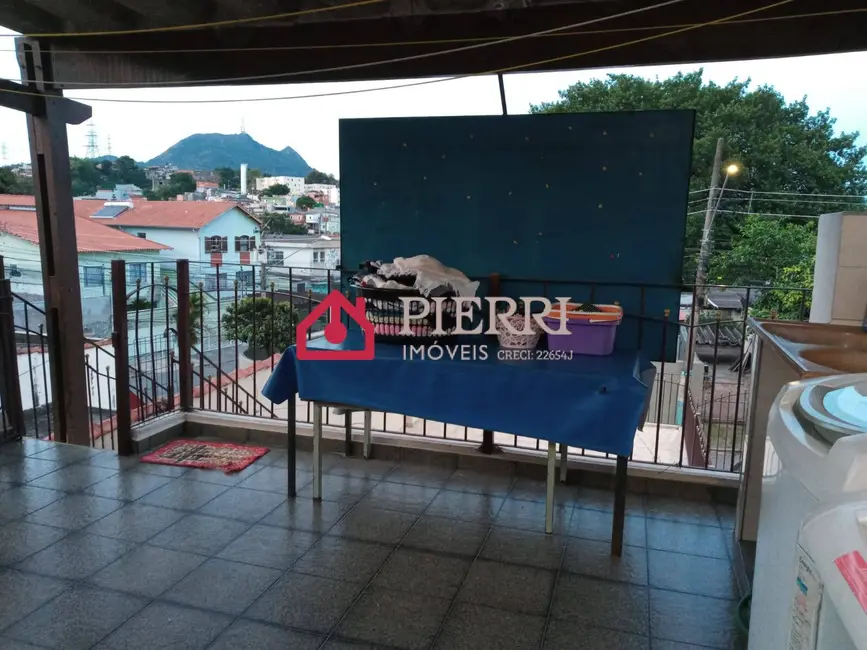 Sobrado com 3 quartos à venda, 195m2 em Jardim Jaraguá (São Domingos), São Paulo - SP - imagem 3 Foto 3 de Sobrado com 3 quartos à venda, 195m2 em Jardim Jaraguá (São Domingos), São Paulo - SP