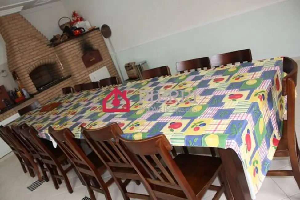 Sobrado com 3 quartos à venda, 225m2 em Jardim Regina, São Paulo - SP - imagem 4 Foto 4 de Sobrado com 3 quartos à venda, 225m2 em Jardim Regina, São Paulo - SP