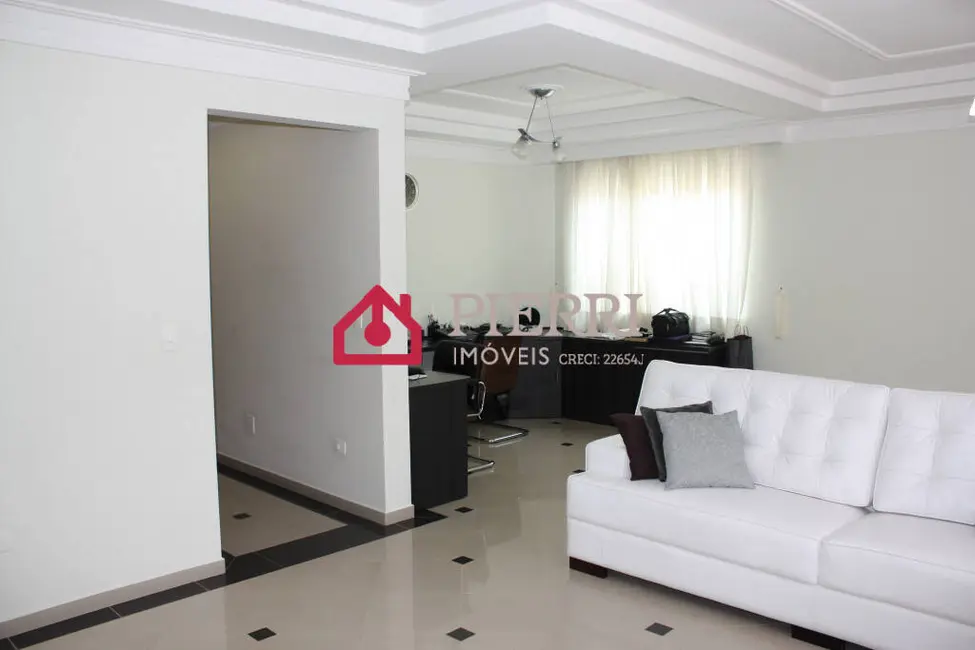 Sobrado com 3 quartos à venda, 225m2 em Jardim Regina, São Paulo - SP - imagem 8 Foto 8 de Sobrado com 3 quartos à venda, 225m2 em Jardim Regina, São Paulo - SP