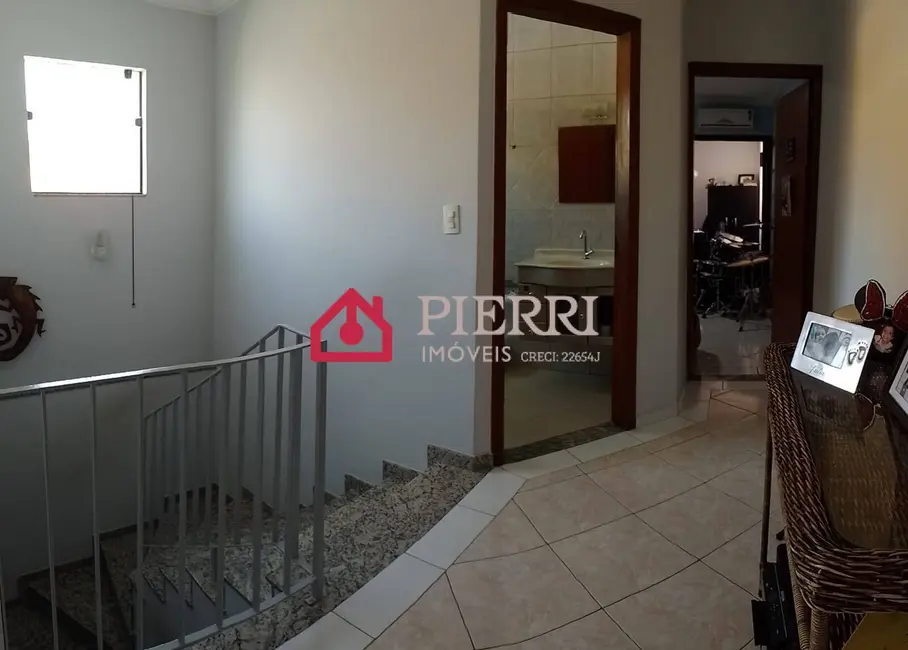 Sobrado com 3 quartos à venda, 152m2 em Jardim Regina, São Paulo - SP - imagem 8 Foto 8 de Sobrado com 3 quartos à venda, 152m2 em Jardim Regina, São Paulo - SP