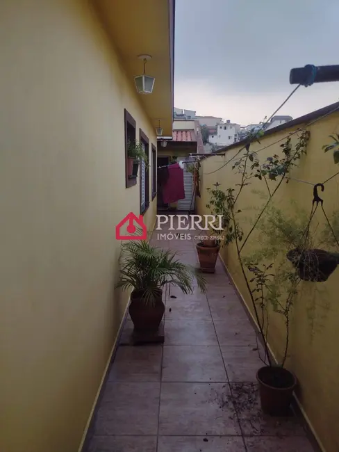 Casa com 3 quartos à venda, 200m2 em Vila Pereira Cerca, São Paulo - SP - imagem 4 Foto 4 de Casa com 3 quartos à venda, 200m2 em Vila Pereira Cerca, São Paulo - SP