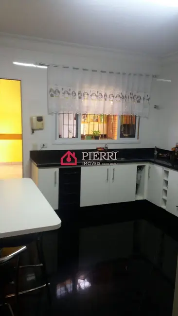 Casa com 3 quartos à venda, 200m2 em Vila Pereira Cerca, São Paulo - SP - imagem 9 Foto 9 de Casa com 3 quartos à venda, 200m2 em Vila Pereira Cerca, São Paulo - SP