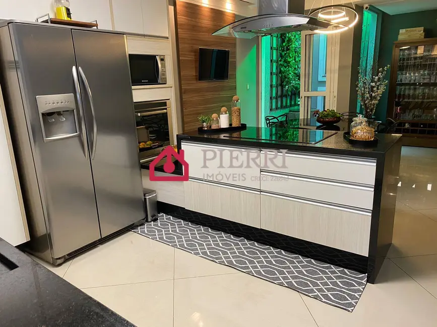 Sobrado com 3 quartos à venda, 176m2 em Parque São Domingos, São Paulo - SP - imagem 5 Foto 5 de Sobrado com 3 quartos à venda, 176m2 em Parque São Domingos, São Paulo - SP