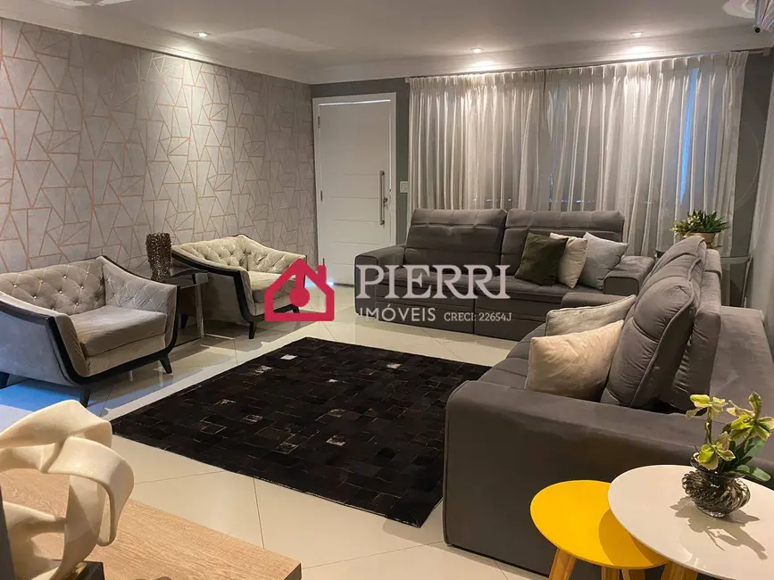 Sobrado com 3 quartos à venda, 176m2 em Parque São Domingos, São Paulo - SP - imagem 4 Foto 4 de Sobrado com 3 quartos à venda, 176m2 em Parque São Domingos, São Paulo - SP