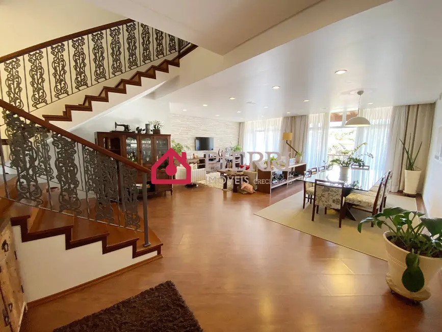 Casa com 3 quartos à venda, 444m2 em Sumaré, São Paulo - SP - imagem 4 Foto 4 de Casa com 3 quartos à venda, 444m2 em Sumaré, São Paulo - SP