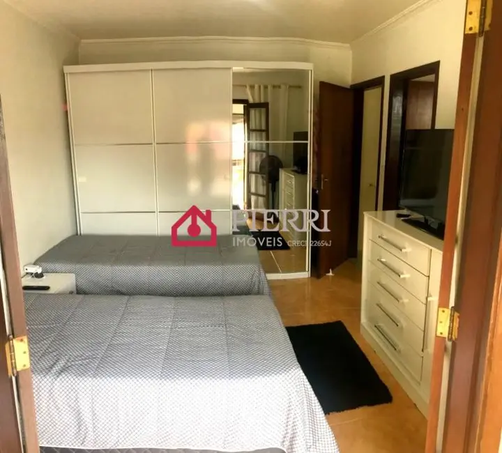 Sobrado com 4 quartos à venda, 210m2 em Pirituba, São Paulo - SP - imagem 3 Foto 3 de Sobrado com 4 quartos à venda, 210m2 em Pirituba, São Paulo - SP