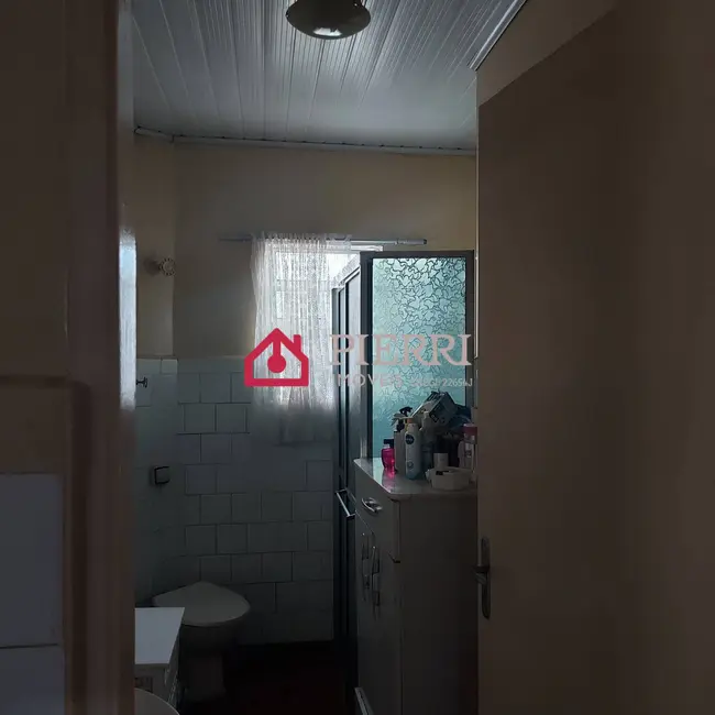 Foto 9 de Casa com 2 quartos à venda, 300m2 em Vila Zat, São Paulo - SP